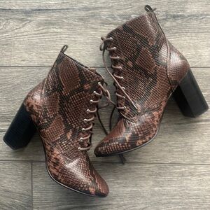 Treasure and bond shoes booty zip up Hills animal print size 8.5.